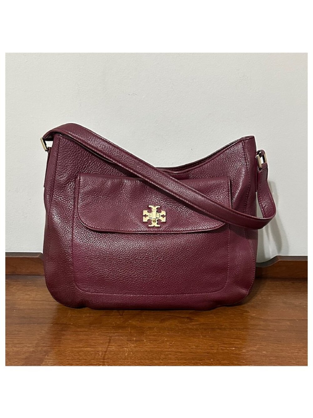 Tory Burch Burgundy Leather Hobo Bag Handbag